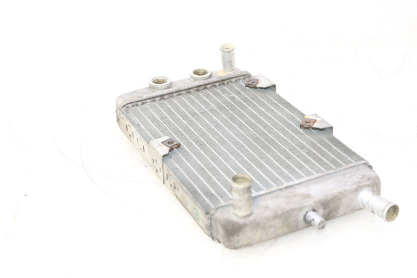 photo de COOLANT RADIATOR YAMAHA YP MAJESTY 125 (2007 - 2010) - Fixing points details