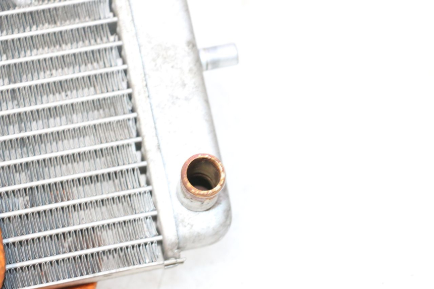 photo de RADIATOR YAMAHA YP MAJESTY 125 (2002 - 2006) - High-resolution close-up