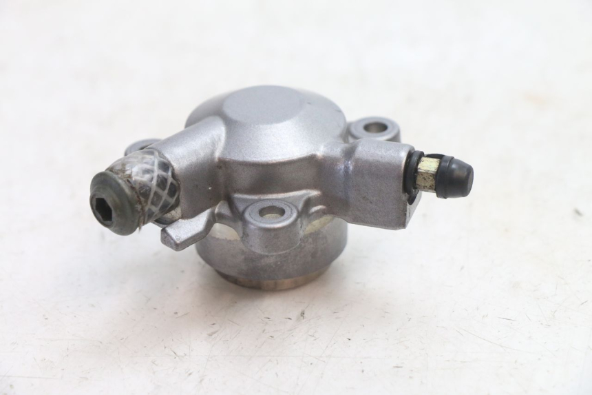 photo de CLUTCH SLAVE CYLINDER YAMAHA FJR 1300 (2001 - 2005) - Zoom on usage condition