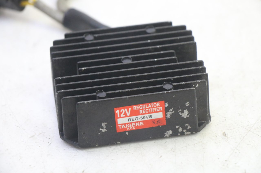 photo de REGULATOR CHARGE QUADRO 4 4D 350 (2015 - 2018) - Zoom on usage condition