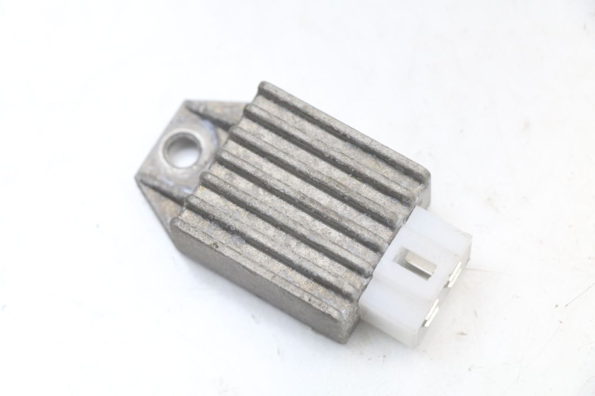 photo de CHARGING REGULATOR KYMCO AGILITY 4T 50 (2005 - 2018) - Main view