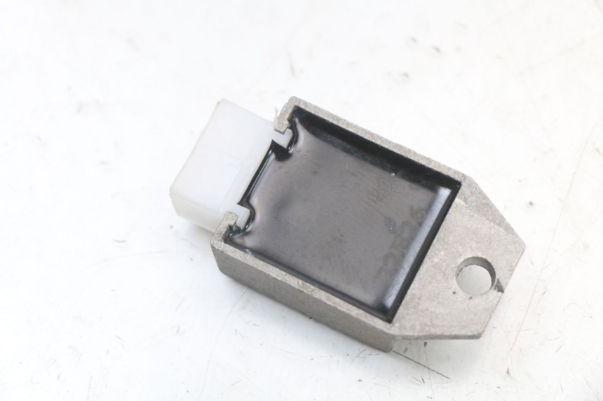 photo de CHARGING REGULATOR KYMCO AGILITY 4T 50 (2005 - 2018) - Zoom on usage condition