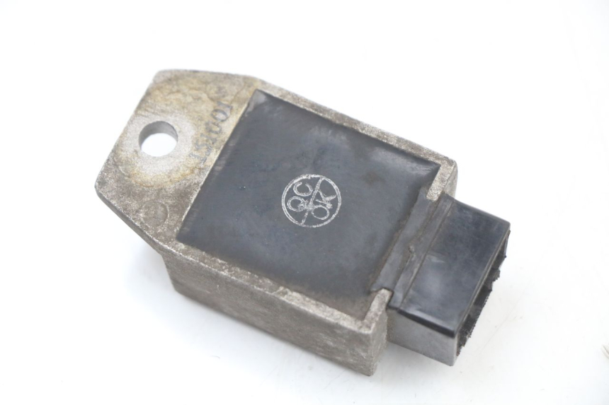 photo de REGULATOR KYMCO AGILITY CARRY 50 (2011 - 2020) - Alternative perspective