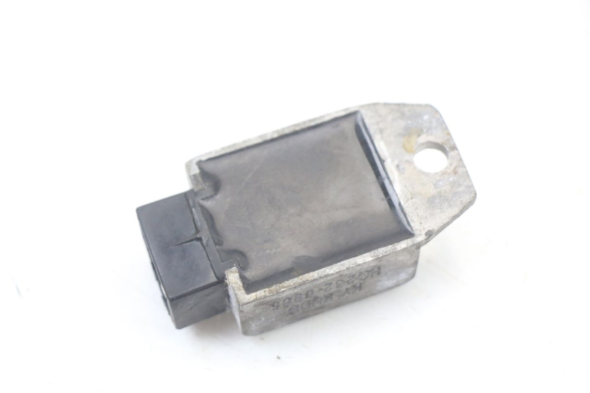 photo de REGULATOR KYMCO AGILITY PREMIUM 50 (2007 - 2010) - Technical close-up