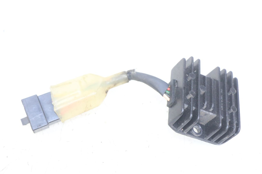 photo de CHARGING REGULATOR KYMCO AGILITY RS 4T 50 (2009 - 2013) - Alternative perspective