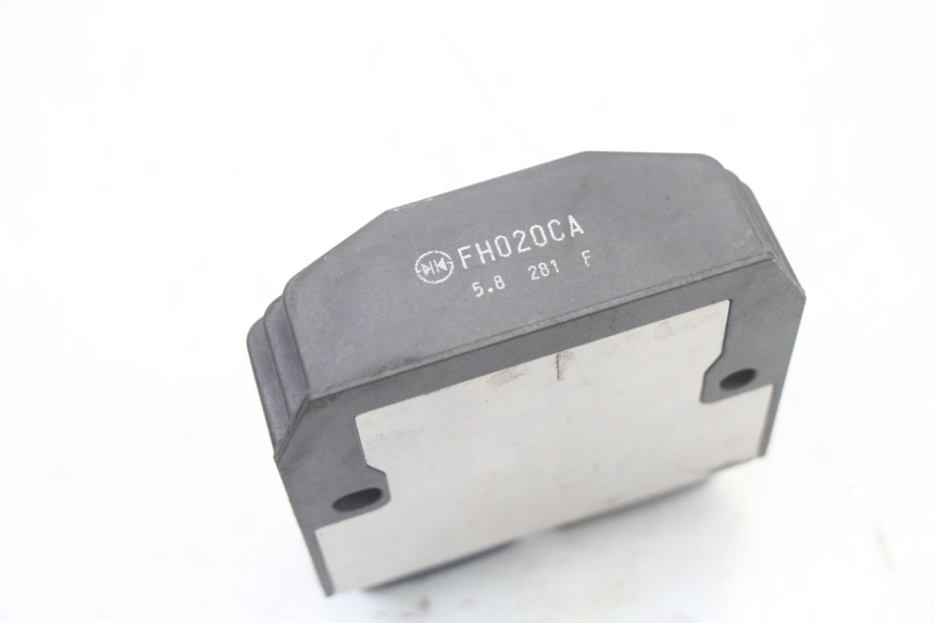 photo de REGULATOR BMW S RR ABS S1000RR 1000 (2015 - 2018) - Technical close-up