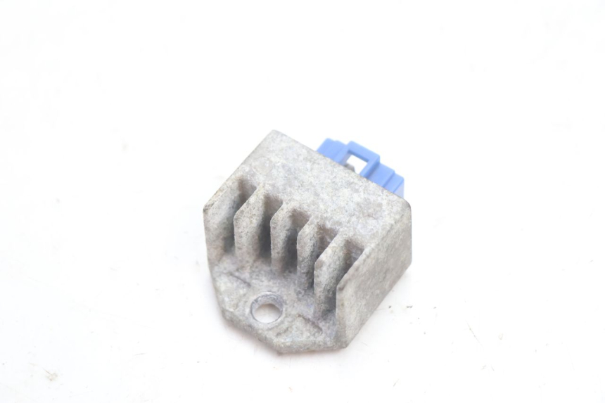 photo de CHARGING REGULATOR MBK BOOSTER SPIRIT 50 (2004 - 2017) - Component detail