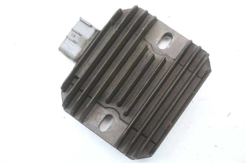 photo de CHARGING REGULATOR SUZUKI BURGMAN 125 (2007 - 2014) - Main view