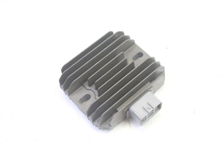 photo de CHARGING REGULATOR SUZUKI BURGMAN 125 (2007 - 2014) - Component detail