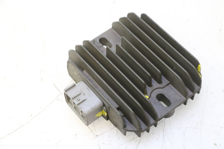 photo de CHARGING REGULATOR SUZUKI BURGMAN 125 (2007 - 2014) - Main view