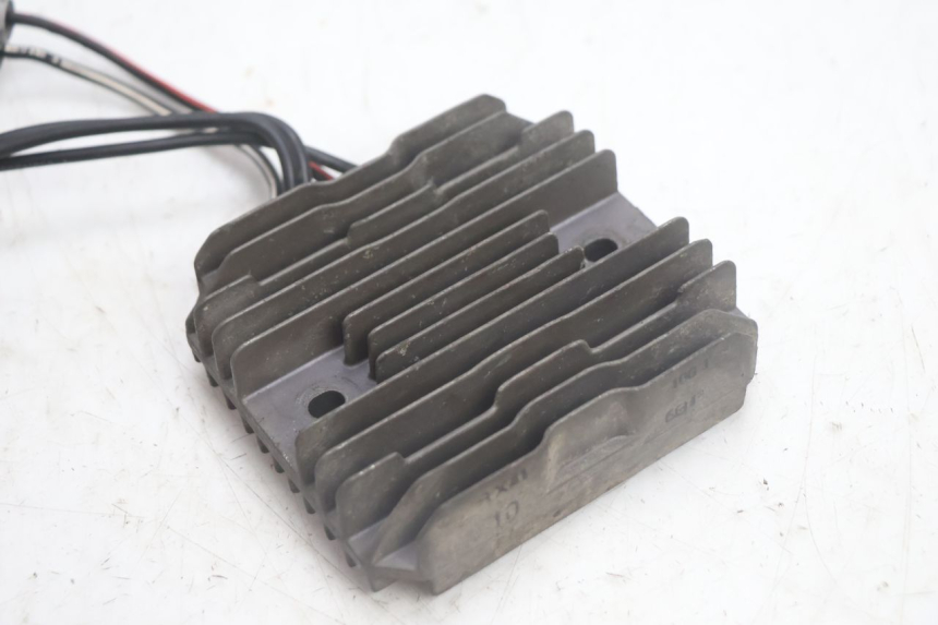 photo de REGULATOR SUZUKI BURGMAN EXECUTIVE ABS 650 (2006 - 2012) - Component detail