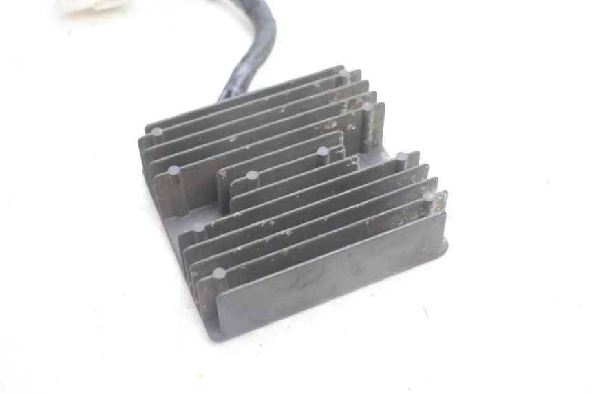 photo de REGULATOR SUZUKI BURGMAN EXECUTIVE ABS 650 (2006 - 2012) - Component detail
