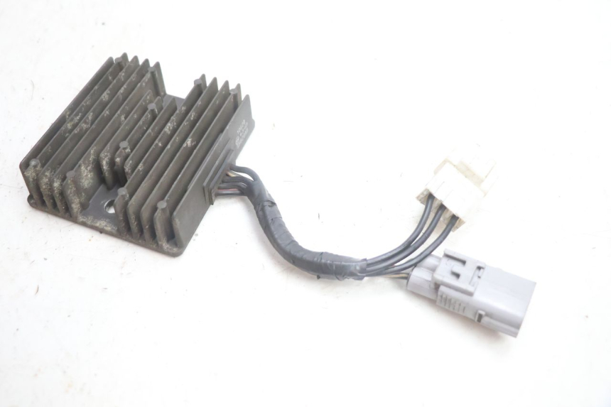 photo de REGULATOR SUZUKI BURGMAN EXECUTIVE ABS 650 (2006 - 2012) - Zoom on usage condition