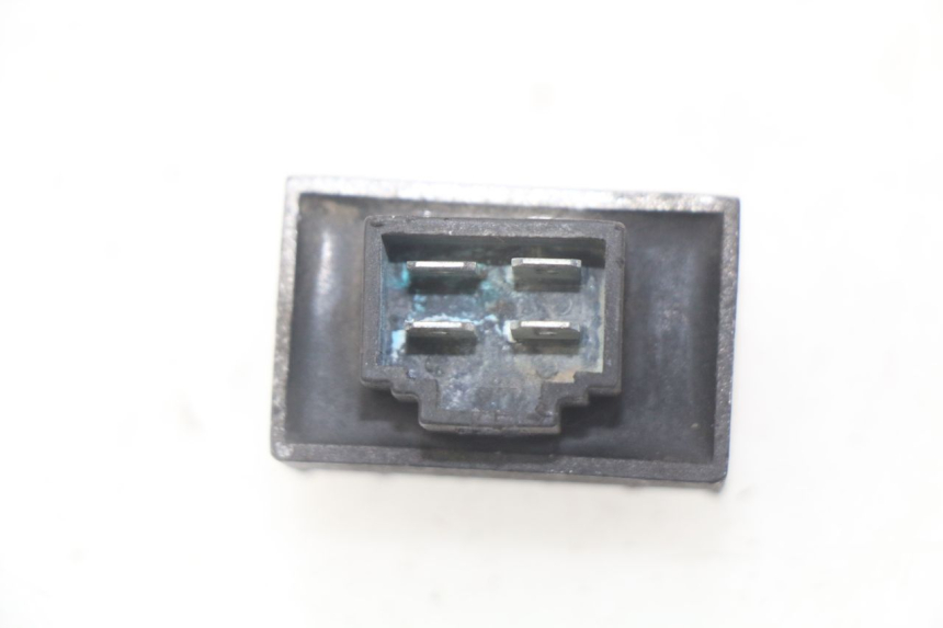 photo de CHARGING REGULATOR YAMAHA BW'S 50 (1999 - 2003) - Zoom on usage condition