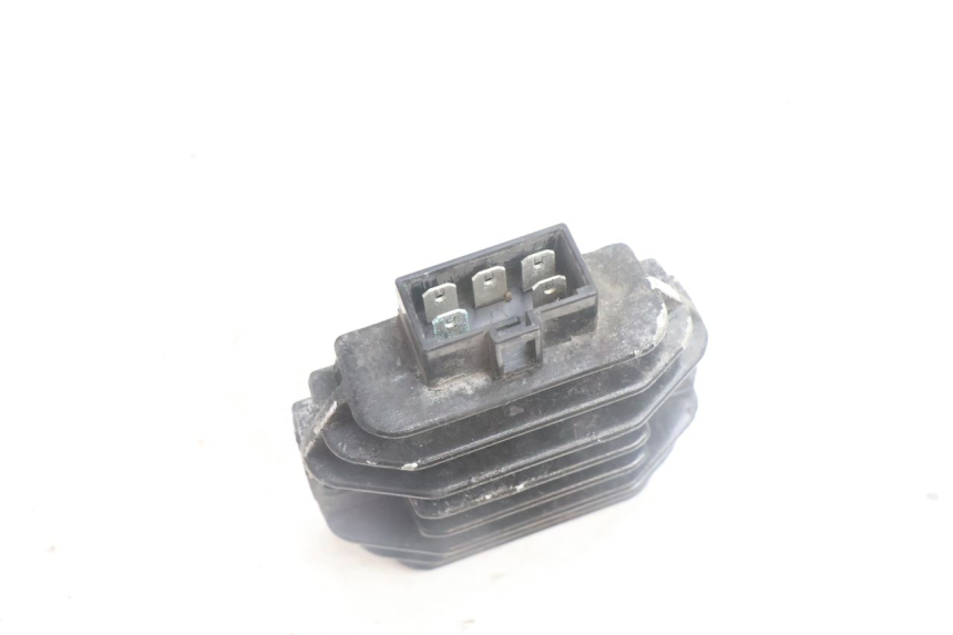 photo de CHARGING REGULATOR YAMAHA BW'S BWS 125 (2010 - 2013) - Zoom on usage condition