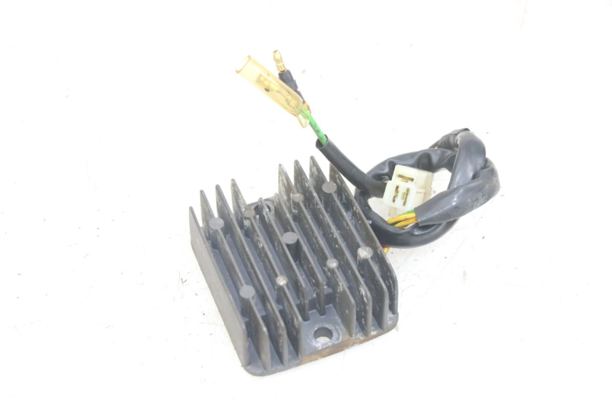 photo de CHARGING REGULATOR HONDA CA REBEL 125 (1995 - 2001) - Alternative perspective