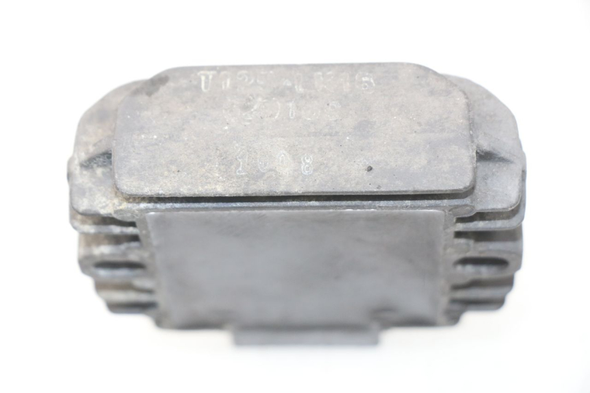 photo de REGULATOR PIAGGIO CARNABY 125 (2007 - 2011) - Zoom on usage condition