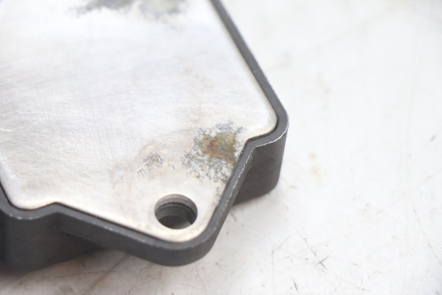photo de REGULATOR HONDA CB TWO FIFTY 250 (1991 - 2002) - Technical close-up