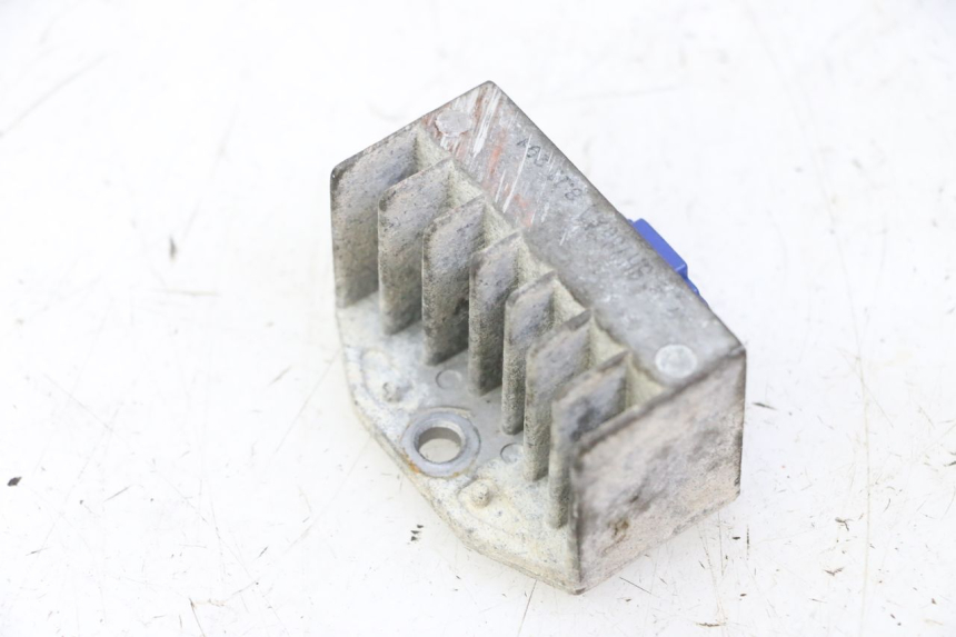 photo de REGULATOR HONDA CBF 125 (2009 - 2015) - Zoom on usage condition