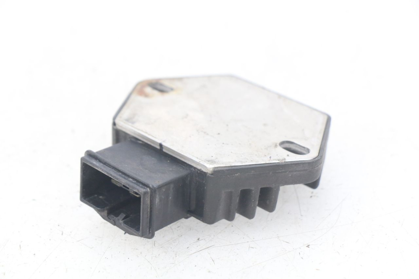 photo de REGULATOR HONDA CBR R 125 (2003 - 2006) - Component detail