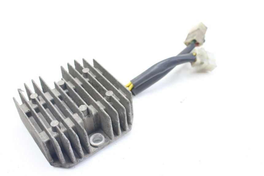 photo de CHARGING REGULATOR SYM CITYCOM CITY COM 125 (2009 - 2014) - Technical close-up