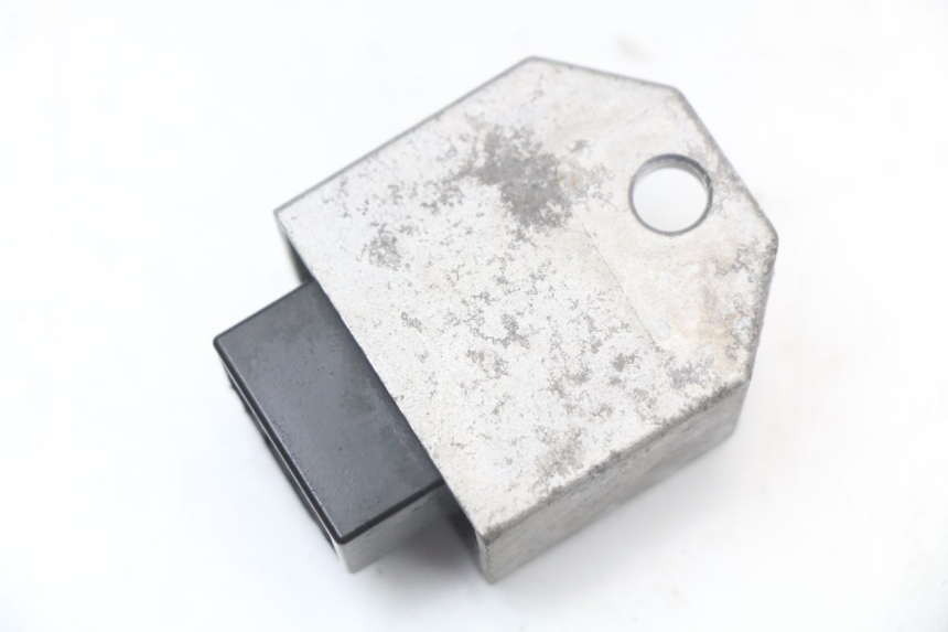 photo de CHARGING REGULATOR PEUGEOT CITYSTAR 50 (2013 - 2017) - Technical close-up