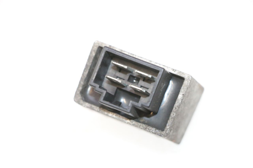 photo de CHARGING REGULATOR PEUGEOT ELYSTAR 50 (2002 - 2014) - Component detail
