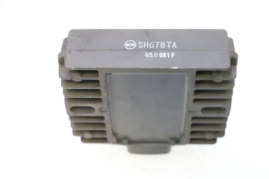 photo de CHARGE REGULATOR KAWASAKI ER-6 ER6 F ABS 650 (2012 - 2016) - Alternative perspective