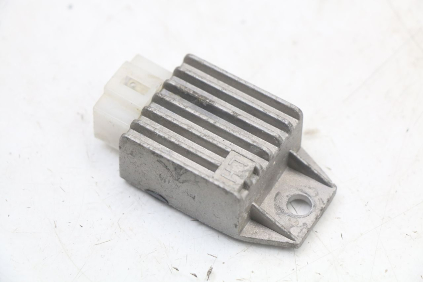 photo de REGULATOR EUROCKA RETRO 50 (2007 - 2014) - Component detail