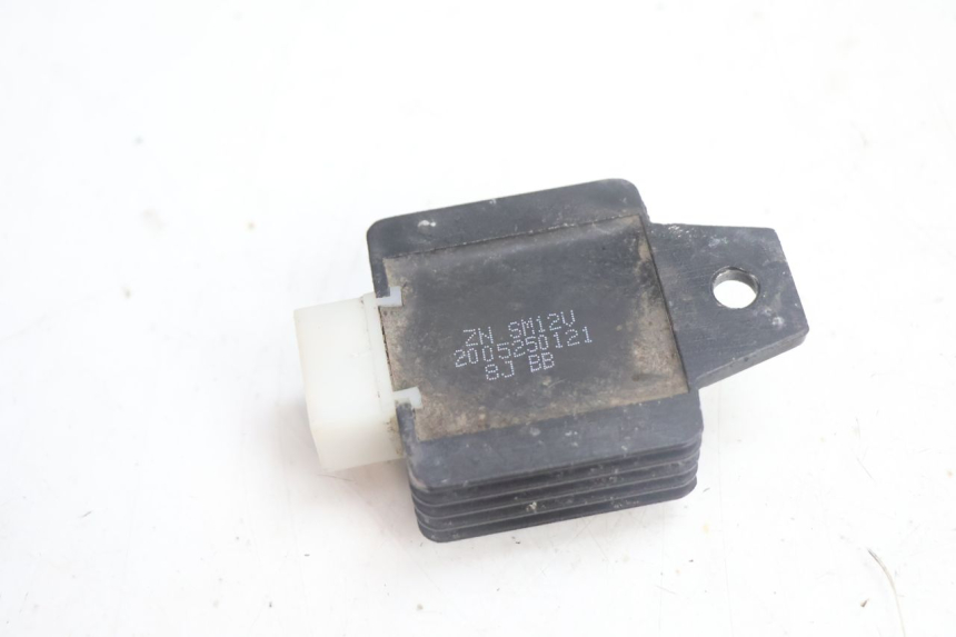 photo de CHARGING REGULATOR JM MOTORS EVOLIS 4T 50 (2018 - 2022) - Zoom on usage condition