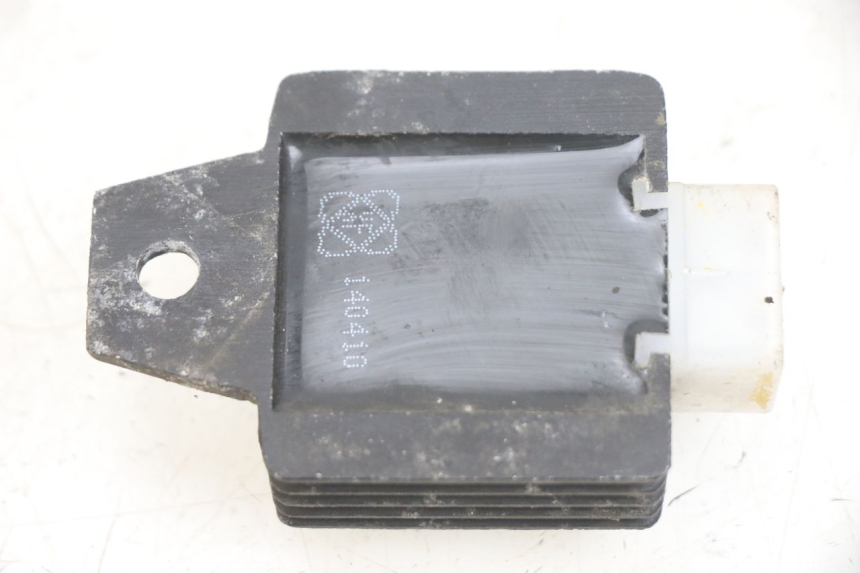 photo de CHARGING REGULATOR TNT MOTOR FASTINO 4T 50 (2013 - 2019) - Zoom on usage condition