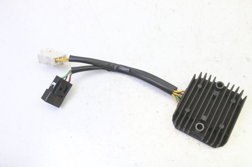 photo de CHARGING REGULATOR HONDA FES S-WING SWING ABS 125 (2007 - 2015) - Main view