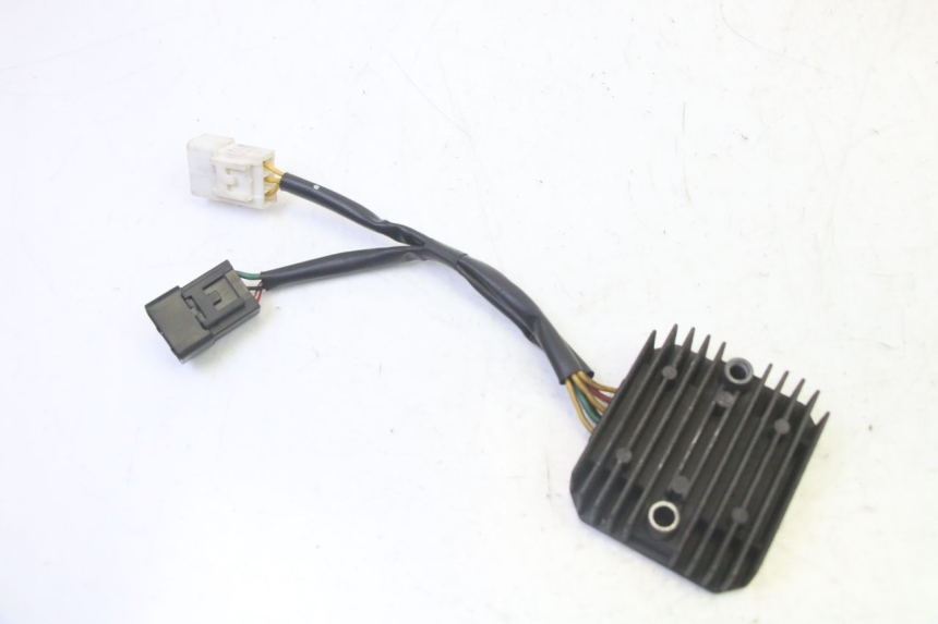 photo de CHARGING REGULATOR HONDA FES S-WING SWING ABS 125 (2007 - 2015) - Main view
