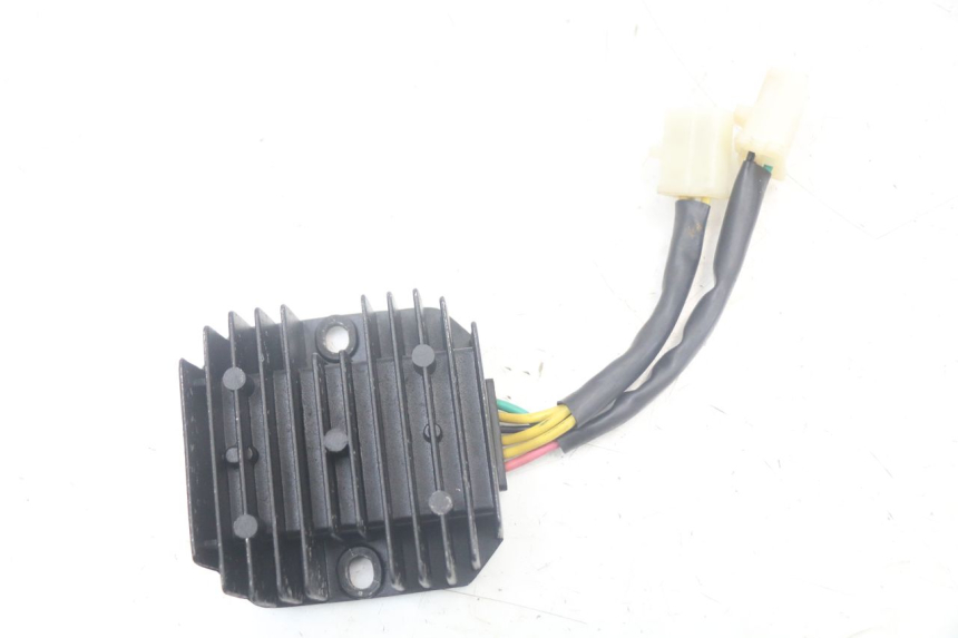 photo de CHARGING REGULATOR SYM FIDDLE 3 III 125 (2014 - 2020) - Component detail