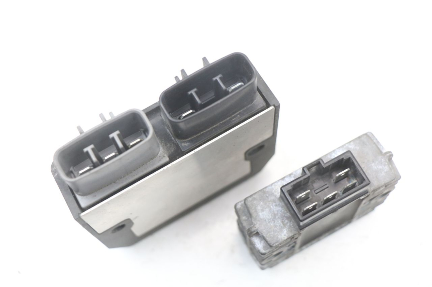 photo de CHARGING REGULATOR YAMAHA FJR ABS 1300 (2006 - 2012) - Zoom on usage condition