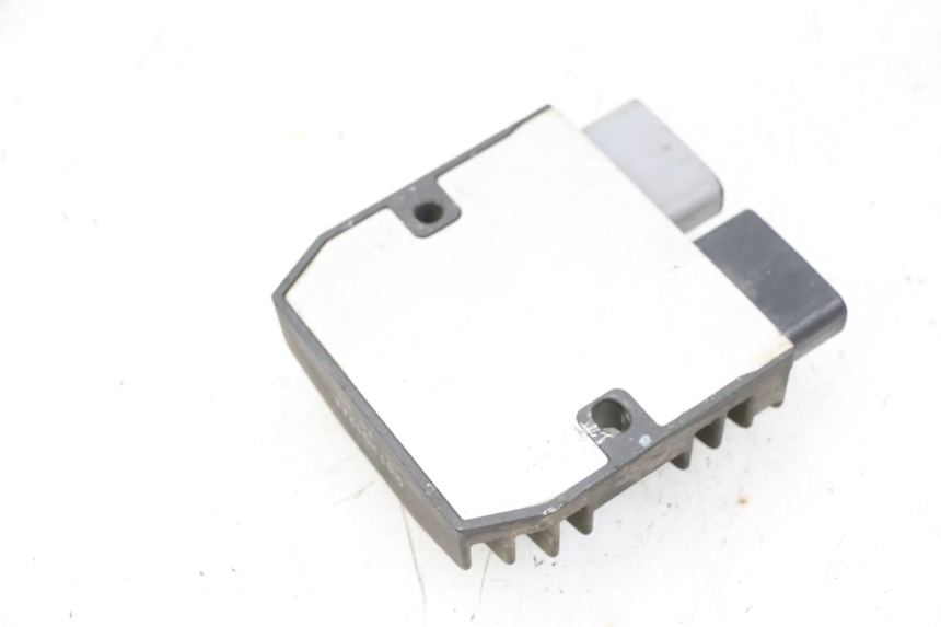photo de CHARGING REGULATOR YAMAHA FJR ABS 1300 (2006 - 2012) - Checked used part