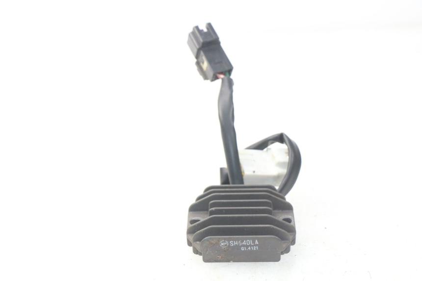 photo de REGULATOR PIAGGIO FLY IE 125 (2012 - 2017) - Technical close-up