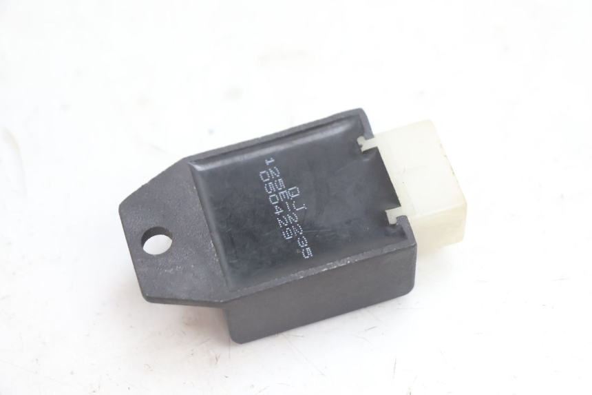 photo de REGULATOR KEEWAY FOCUS 50 (2006 - 2009) - Alternative perspective