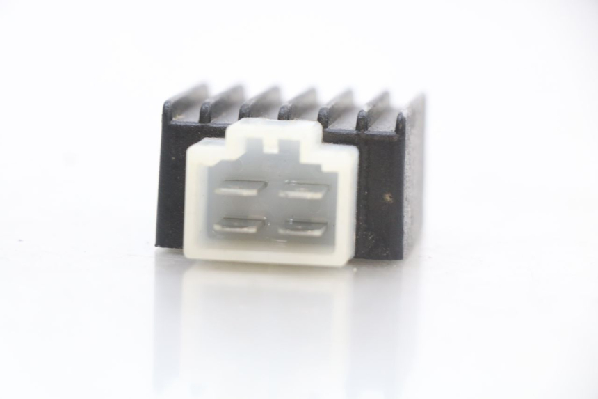 photo de CHARGING REGULATOR TNT MOTOR GRIDO 2T 50 (2010 - 2019) - Alternative perspective