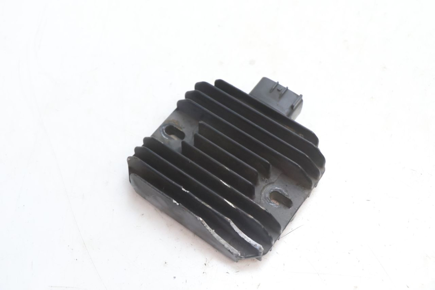 photo de REGULATOR SUZUKI GSR 600 (2005 - 2012) - Component detail