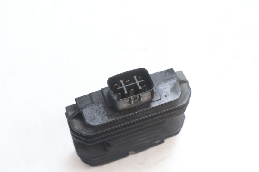 photo de REGULATOR SUZUKI GSR 600 (2005 - 2012) - Alternative perspective