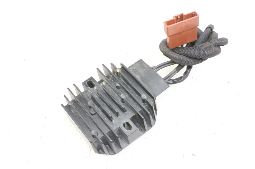 photo de REGULATOR HUSQVARNA SVARTPILEN 401 (2018 - 2023) - Main view