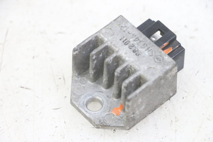 photo de REGULATOR PEUGEOT JET FORCE CARBU 50 (2003 - 2016) - Alternative perspective