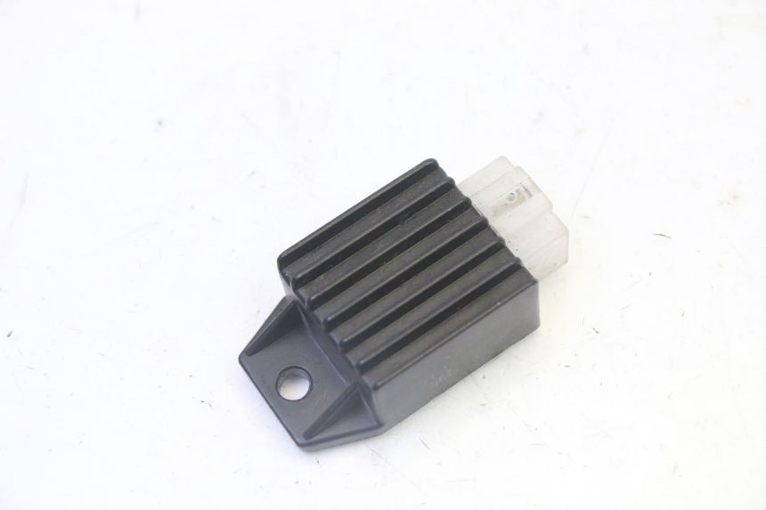 photo de CHARGING REGULATOR PEUGEOT KISBEE 2T 50 (2010 - 2017) - Component detail