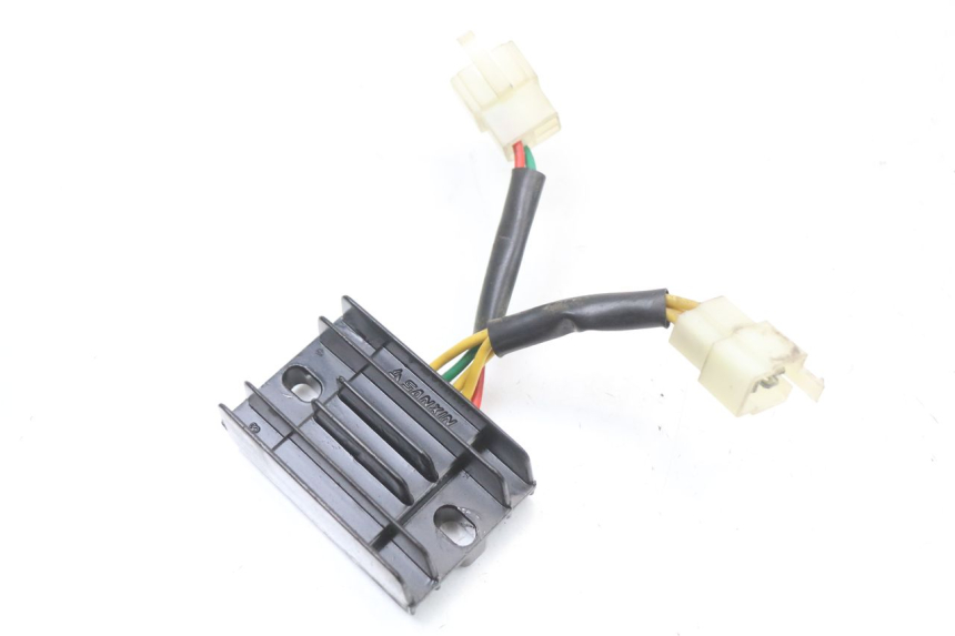 photo de CHARGING REGULATOR PEUGEOT KISBEE 4T 50 (2018 - 2022) - Main view