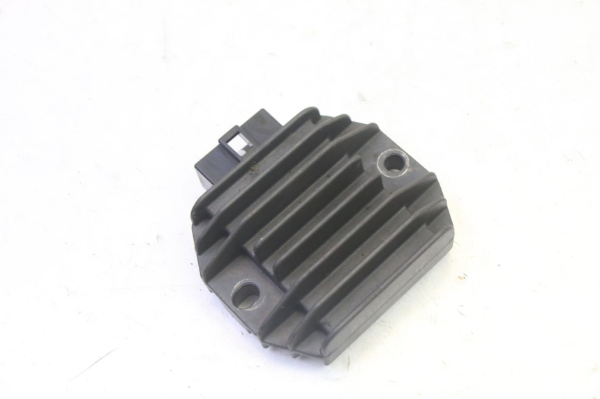 photo de REGULATOR PIAGGIO LIBERTY 125 (1998 - 2008) - Component detail