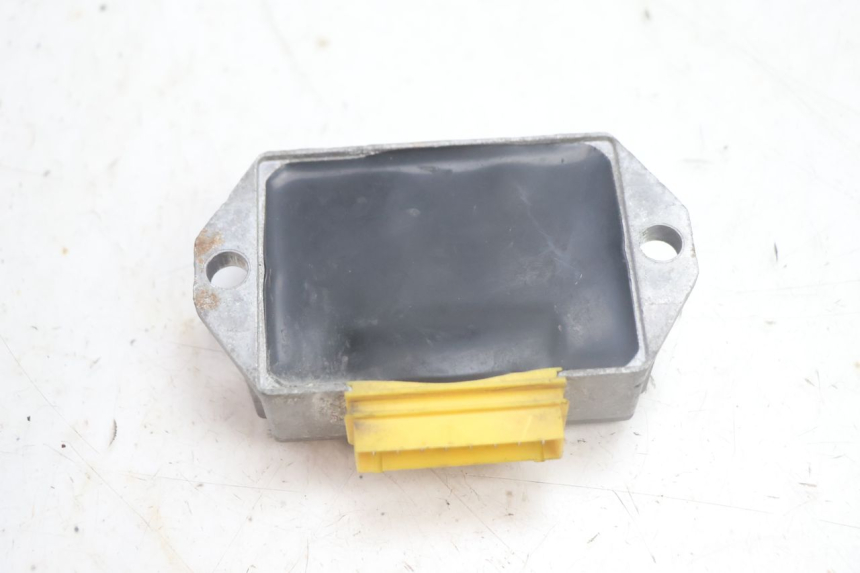 photo de REGULATOR PIAGGIO LIBERTY 50 (1998 - 2003) - Zoom on usage condition