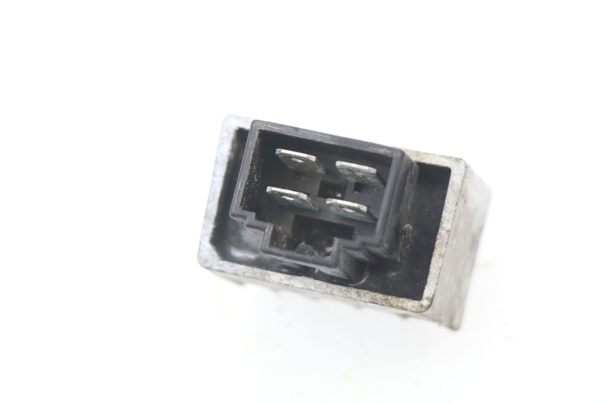 photo de CHARGING REGULATOR PEUGEOT LUDIX 50 (2008 - 2017) - Alternative perspective