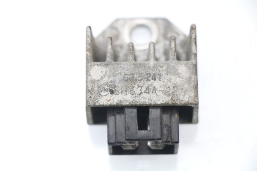 photo de CHARGING REGULATOR PEUGEOT LUDIX 50 (2008 - 2017) - Alternative perspective