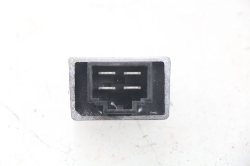 photo de CHARGING REGULATOR PEUGEOT LUDIX 50 (2008 - 2017) - Alternative perspective